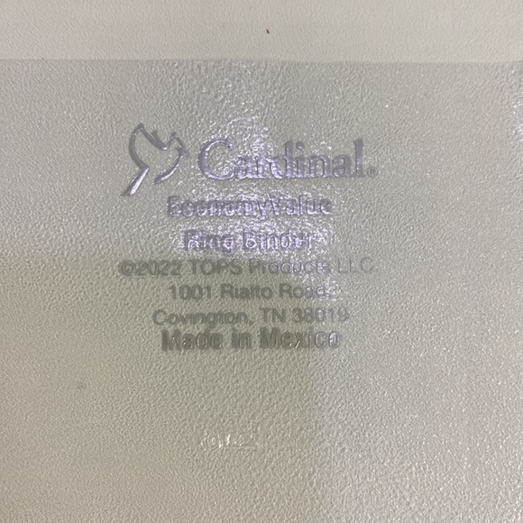 Cardinal 1.5 inch binder. - Picture 2 of 5